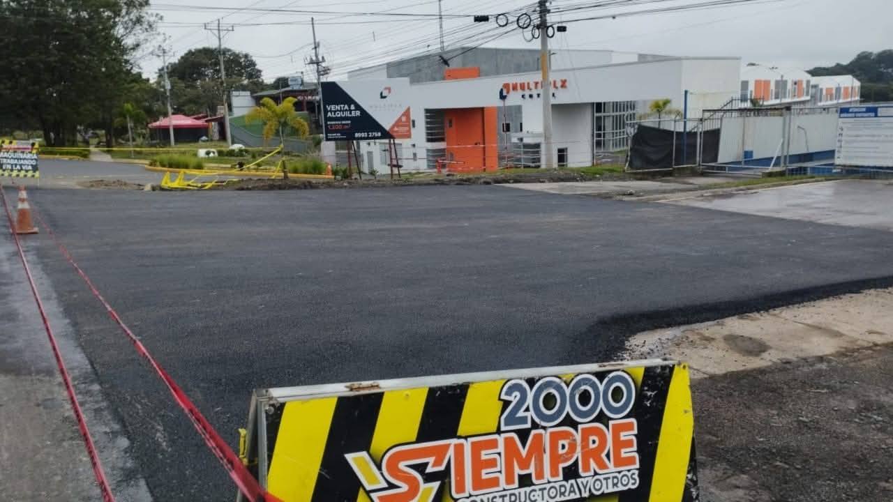 Colocación de Asfalto y Adoquin